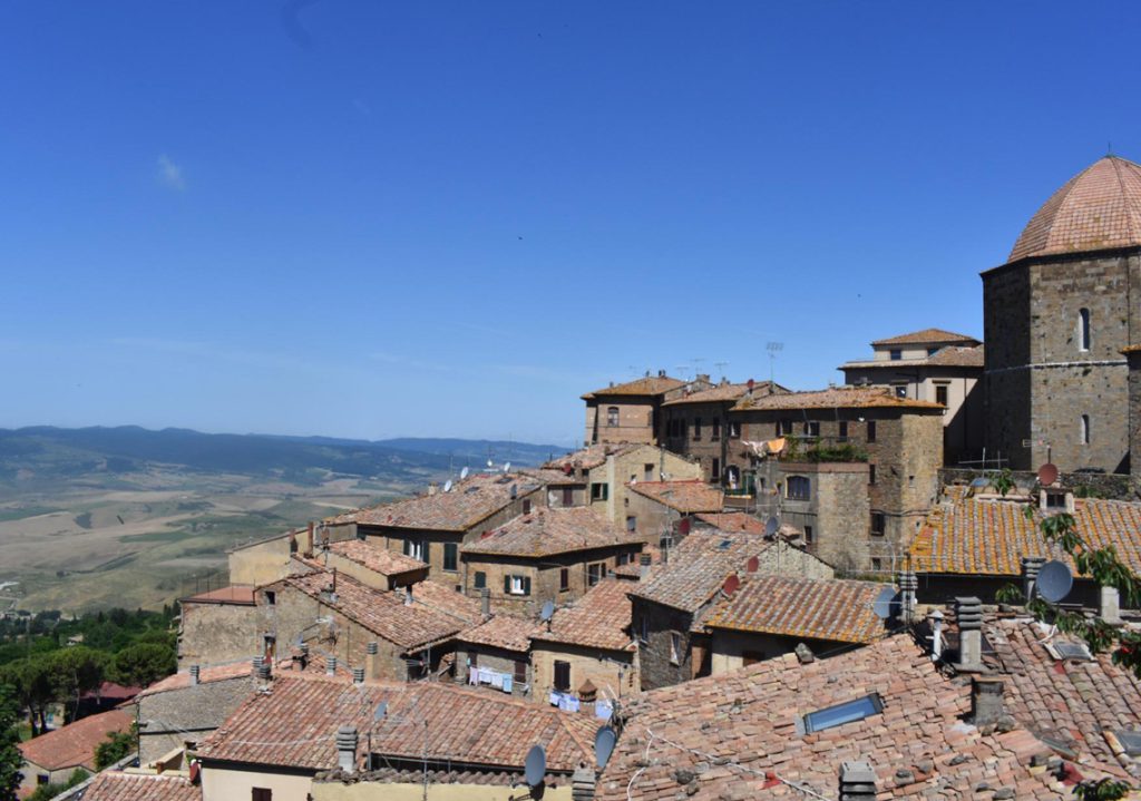 I Sapori di Volterra e delle Colline Pisane – Degustazione Guidata tra Eccellenze del Territorio
